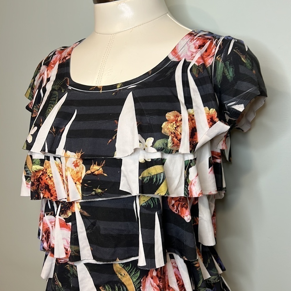 Women’s Ruffle Top - Picture 4 of 13